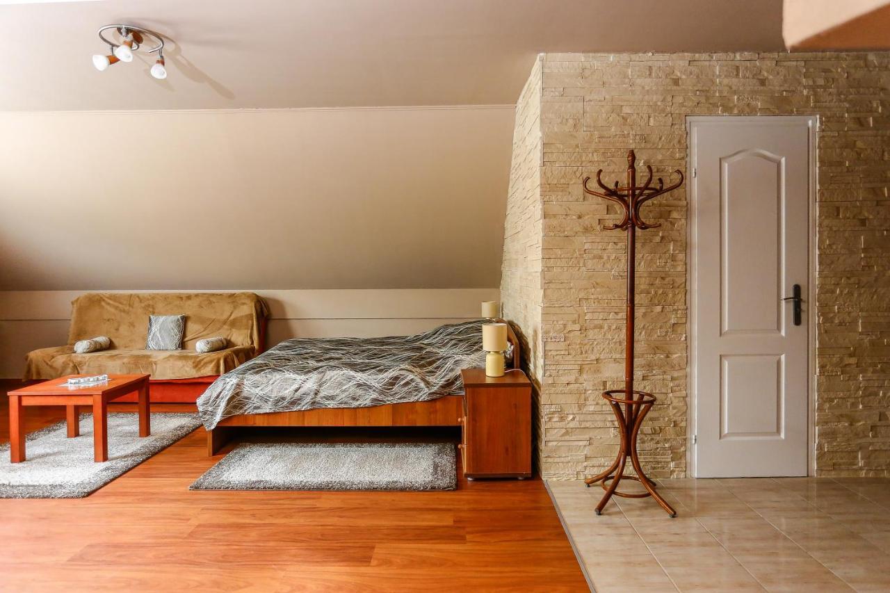 Gardi Apartman Szekszárd Exterior foto