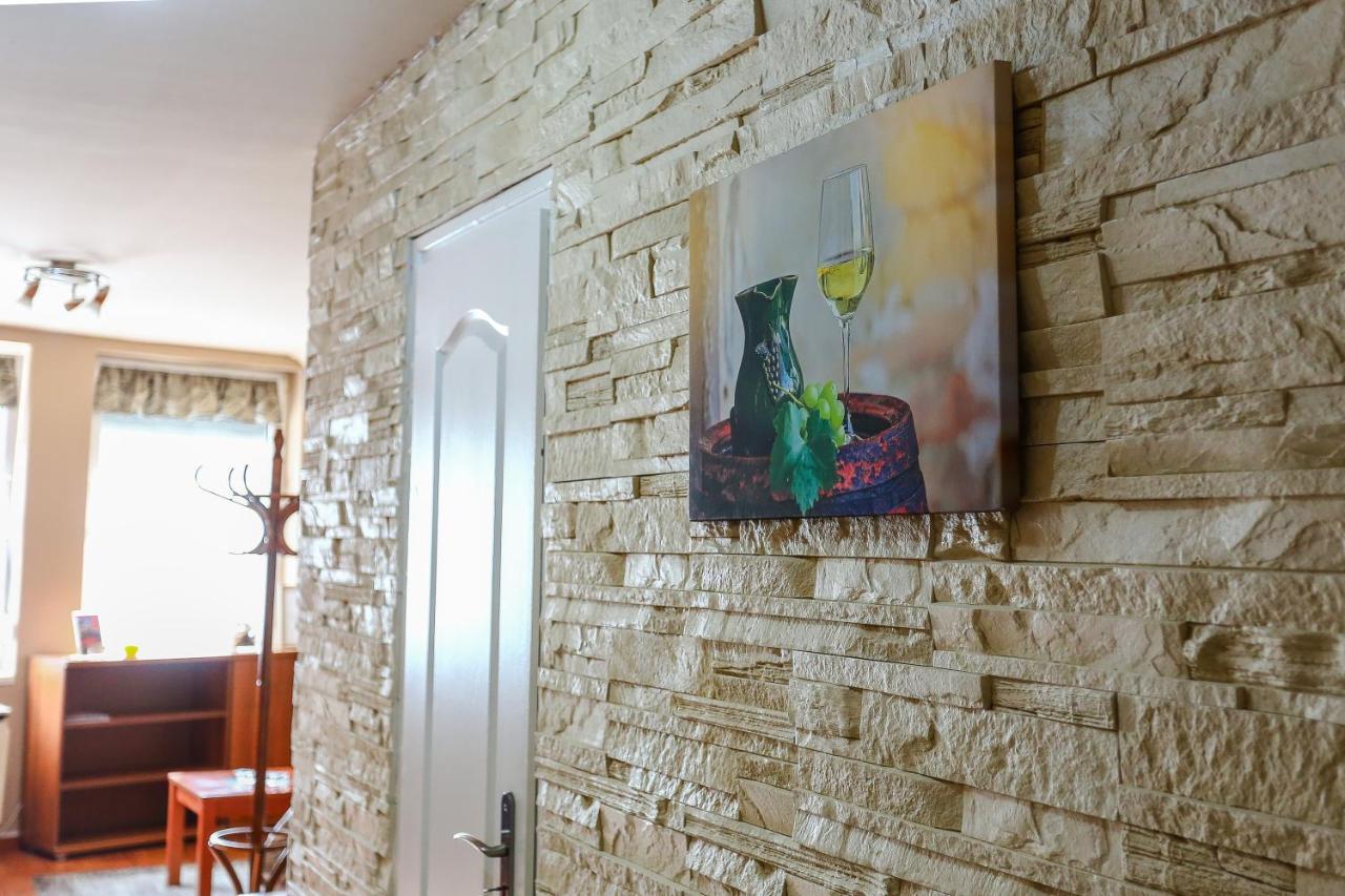 Gardi Apartman Szekszárd Exterior foto