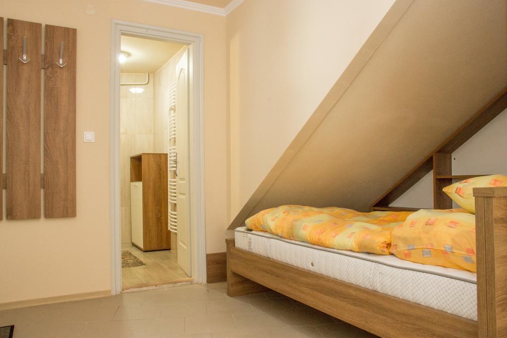 Gardi Apartman Szekszárd Exterior foto