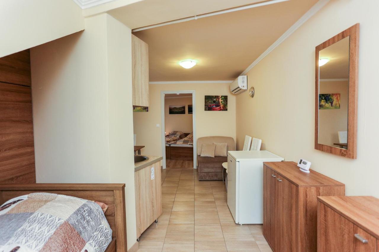 Gardi Apartman Szekszárd Exterior foto