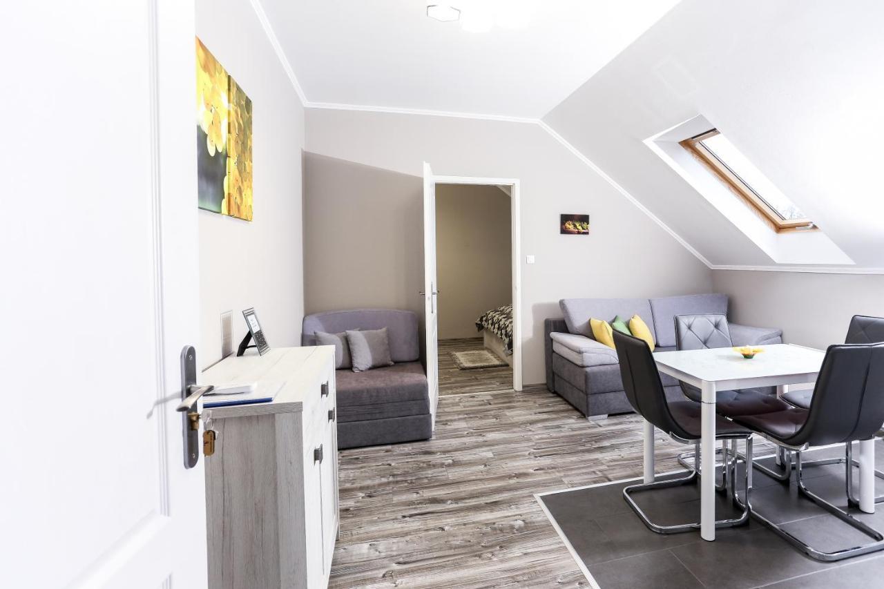 Gardi Apartman Szekszárd Exterior foto